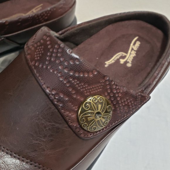 Easy Street Comfort Wave Mules Brown Size 6 Excellent Condition - Picture 3 of 11